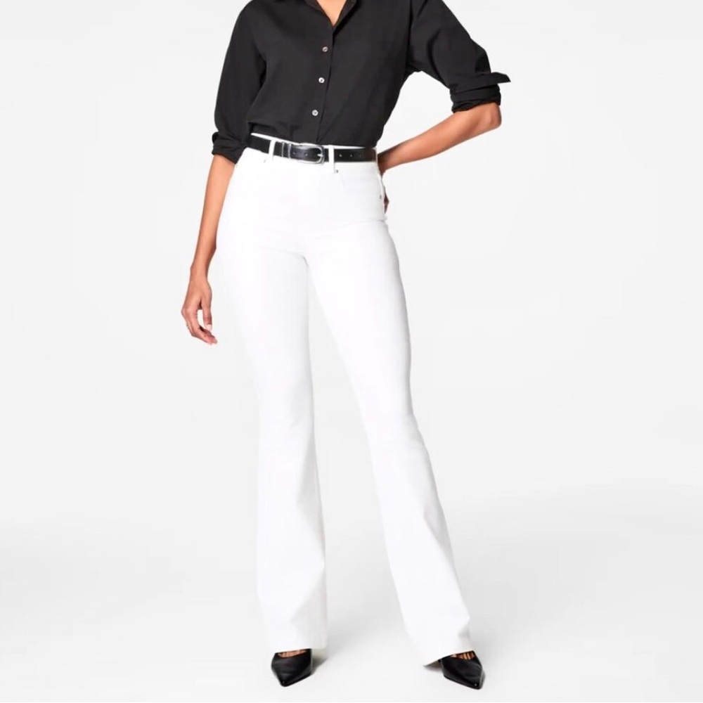 SPANX EveryWear Flare Jeans WHITE XL Extra Large High Rise Pull On 31 32 12